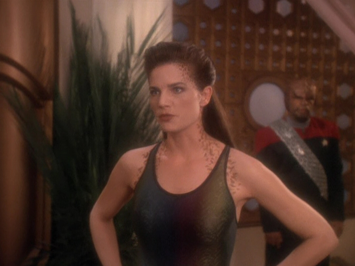 extant_StarTrek_DS9_5x07-LetHeWhoIsWithoutSin_01960.jpg