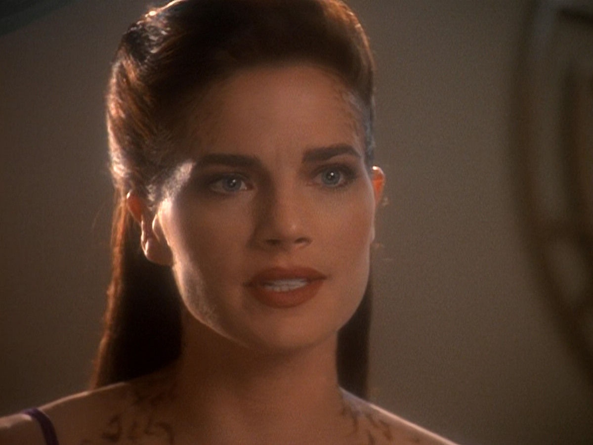 extant_StarTrek_DS9_5x07-LetHeWhoIsWithoutSin_02095.jpg