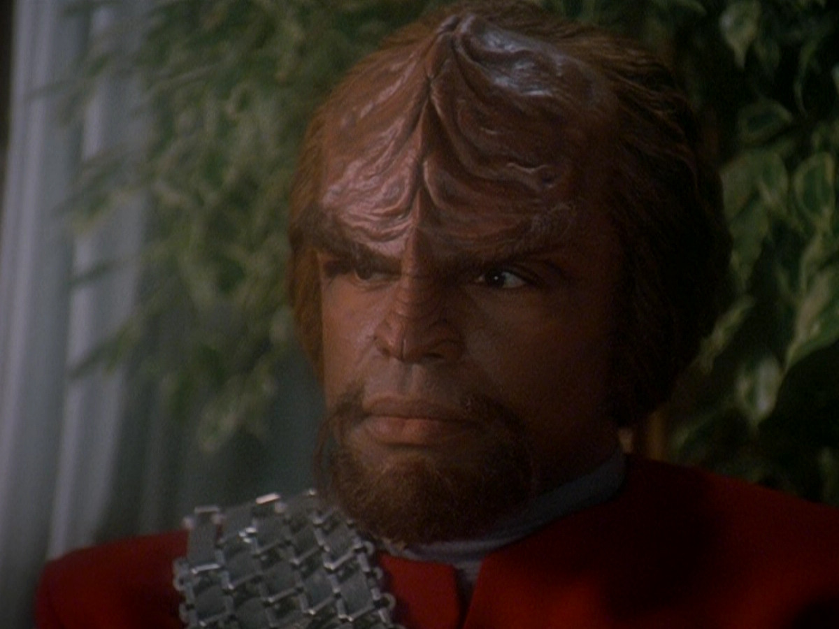 extant_StarTrek_DS9_5x07-LetHeWhoIsWithoutSin_02118.jpg