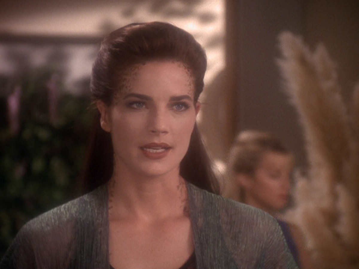 extant_StarTrek_DS9_5x07-LetHeWhoIsWithoutSin_02208.jpg