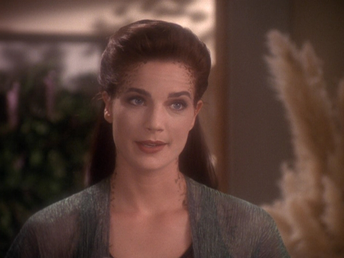 extant_StarTrek_DS9_5x07-LetHeWhoIsWithoutSin_02211.jpg
