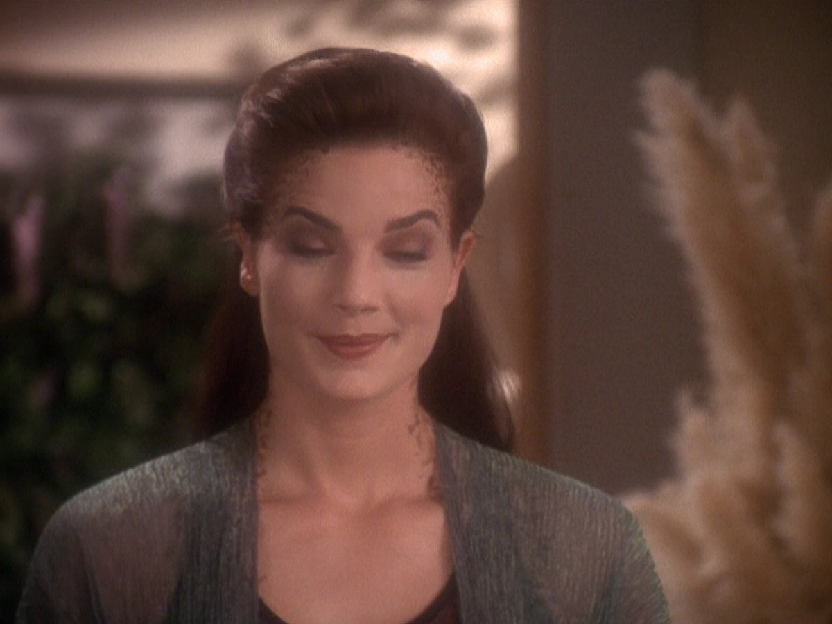 extant_StarTrek_DS9_5x07-LetHeWhoIsWithoutSin_02229.jpg
