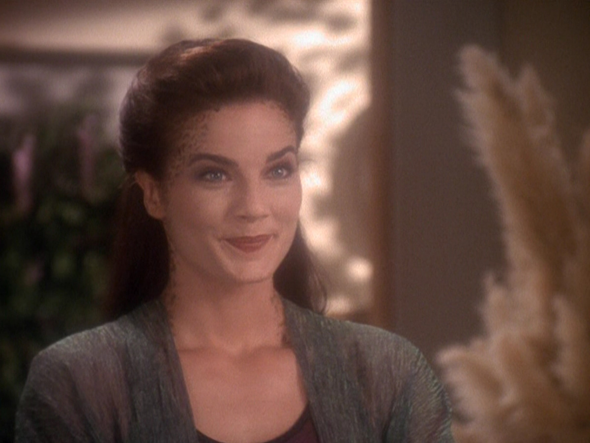 extant_StarTrek_DS9_5x07-LetHeWhoIsWithoutSin_02239.jpg