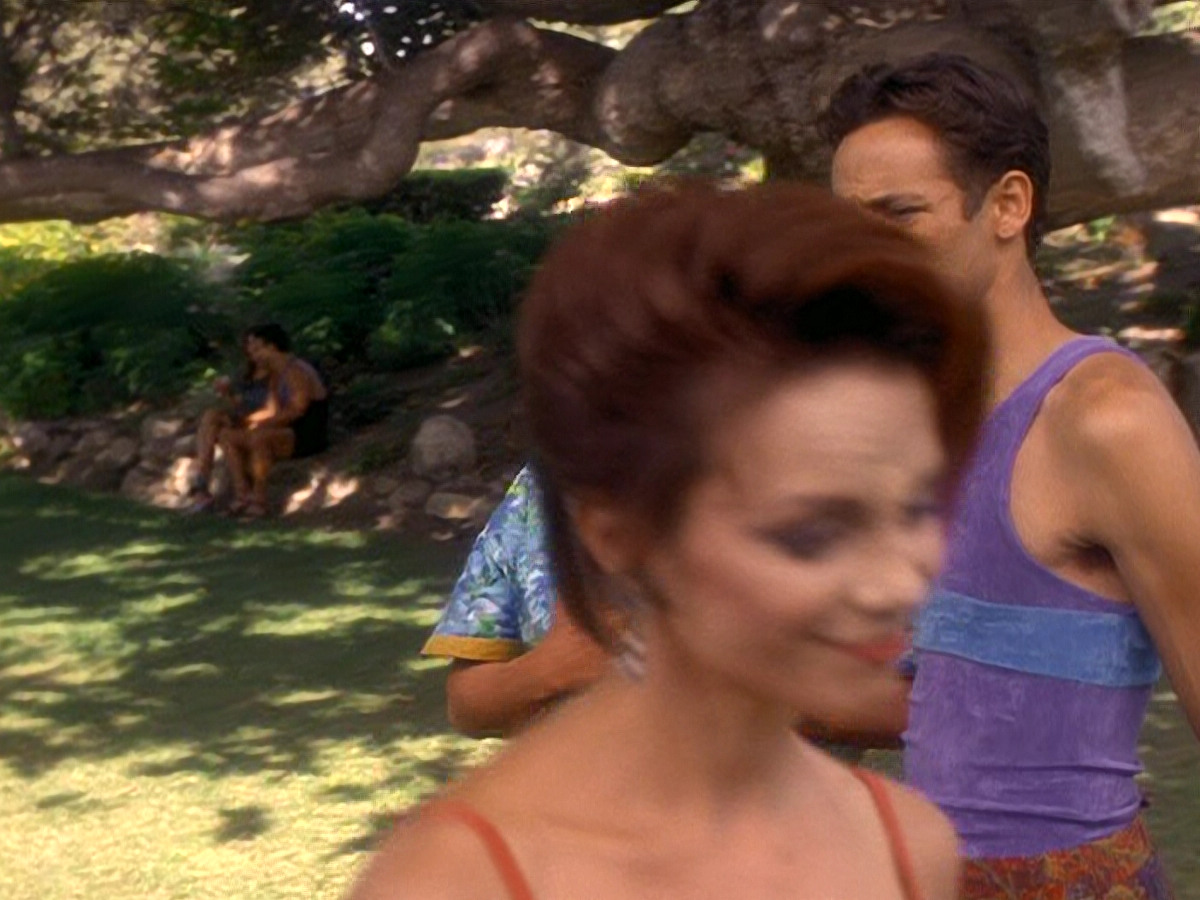extant_StarTrek_DS9_5x07-LetHeWhoIsWithoutSin_02427.jpg