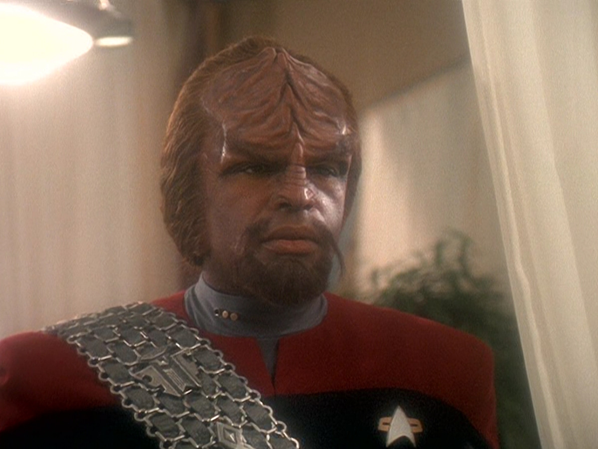 extant_StarTrek_DS9_5x07-LetHeWhoIsWithoutSin_02480.jpg