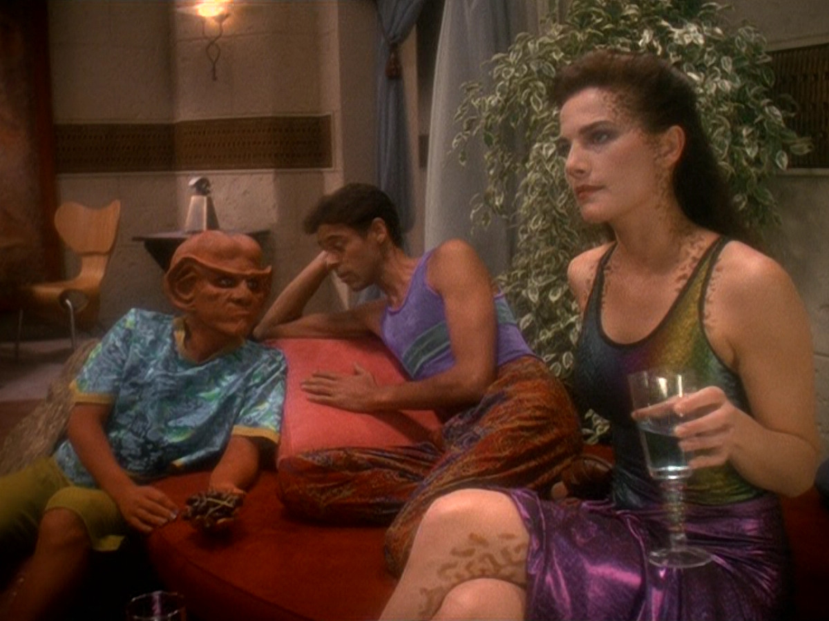 extant_StarTrek_DS9_5x07-LetHeWhoIsWithoutSin_02606.jpg