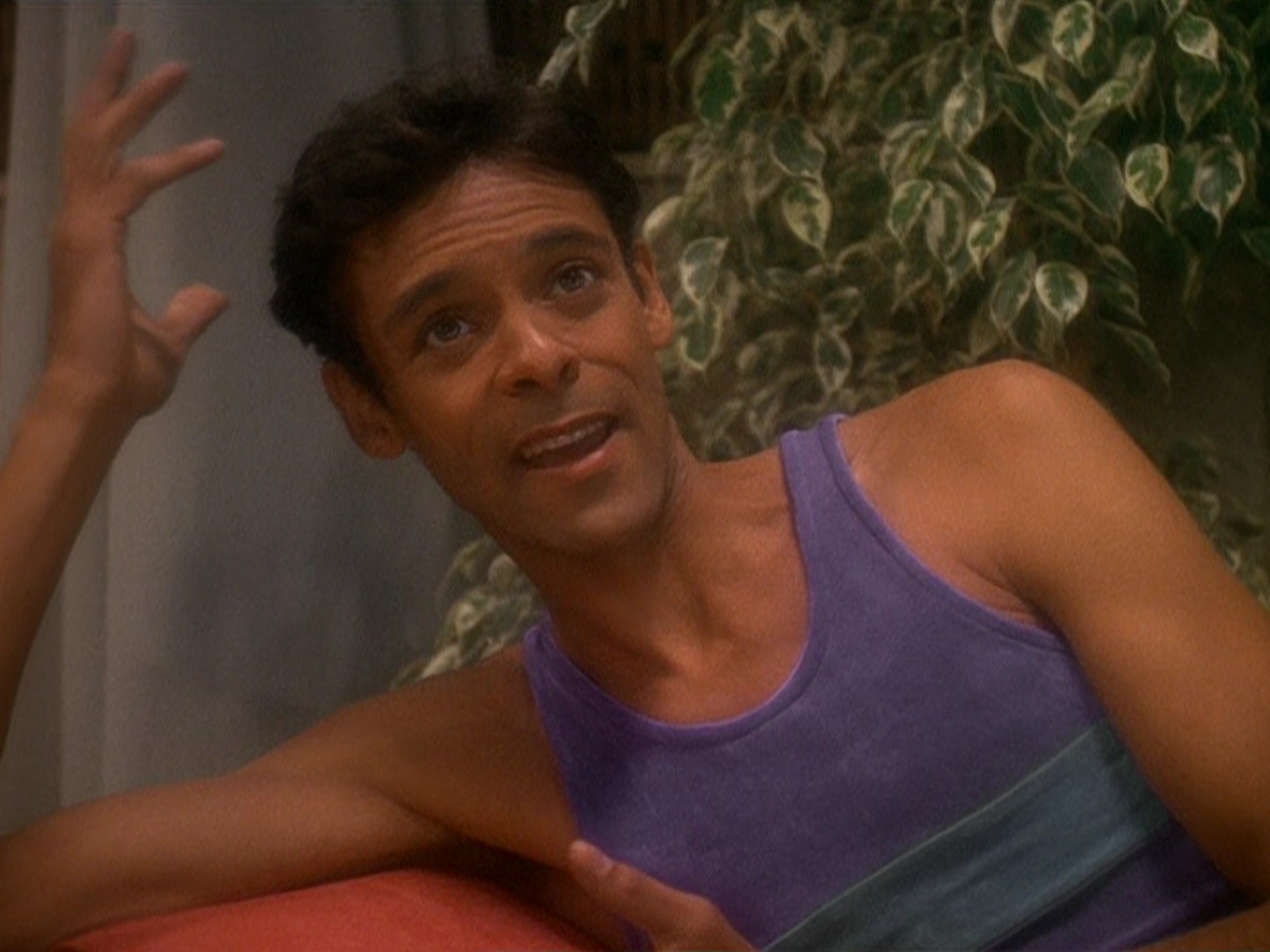 extant_StarTrek_DS9_5x07-LetHeWhoIsWithoutSin_02636.jpg