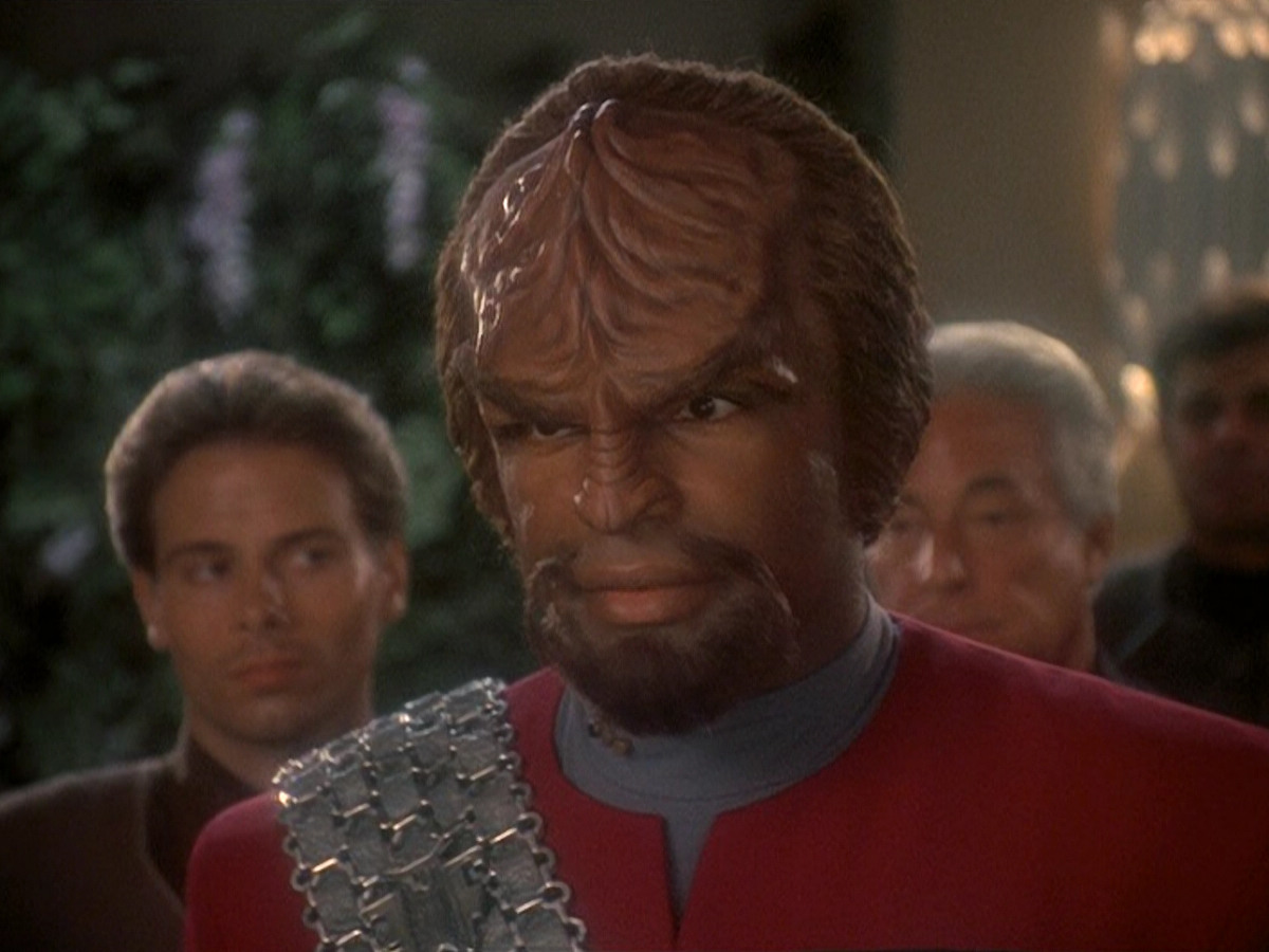 extant_StarTrek_DS9_5x07-LetHeWhoIsWithoutSin_02748.jpg