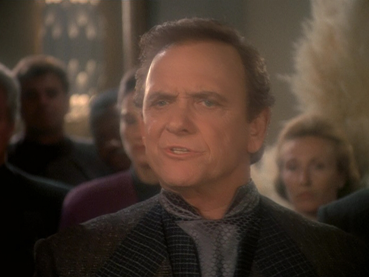 extant_StarTrek_DS9_5x07-LetHeWhoIsWithoutSin_02776.jpg
