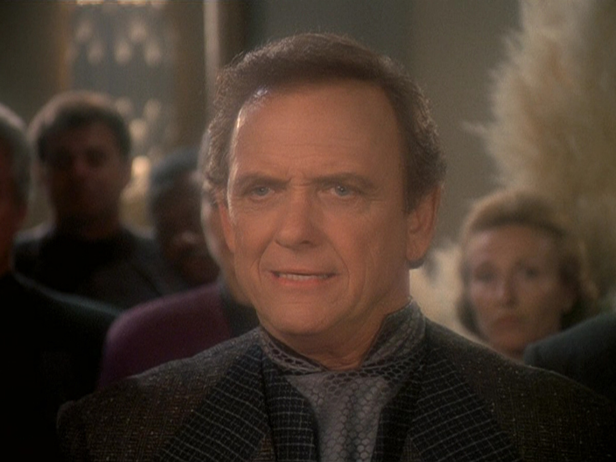 extant_StarTrek_DS9_5x07-LetHeWhoIsWithoutSin_02782.jpg