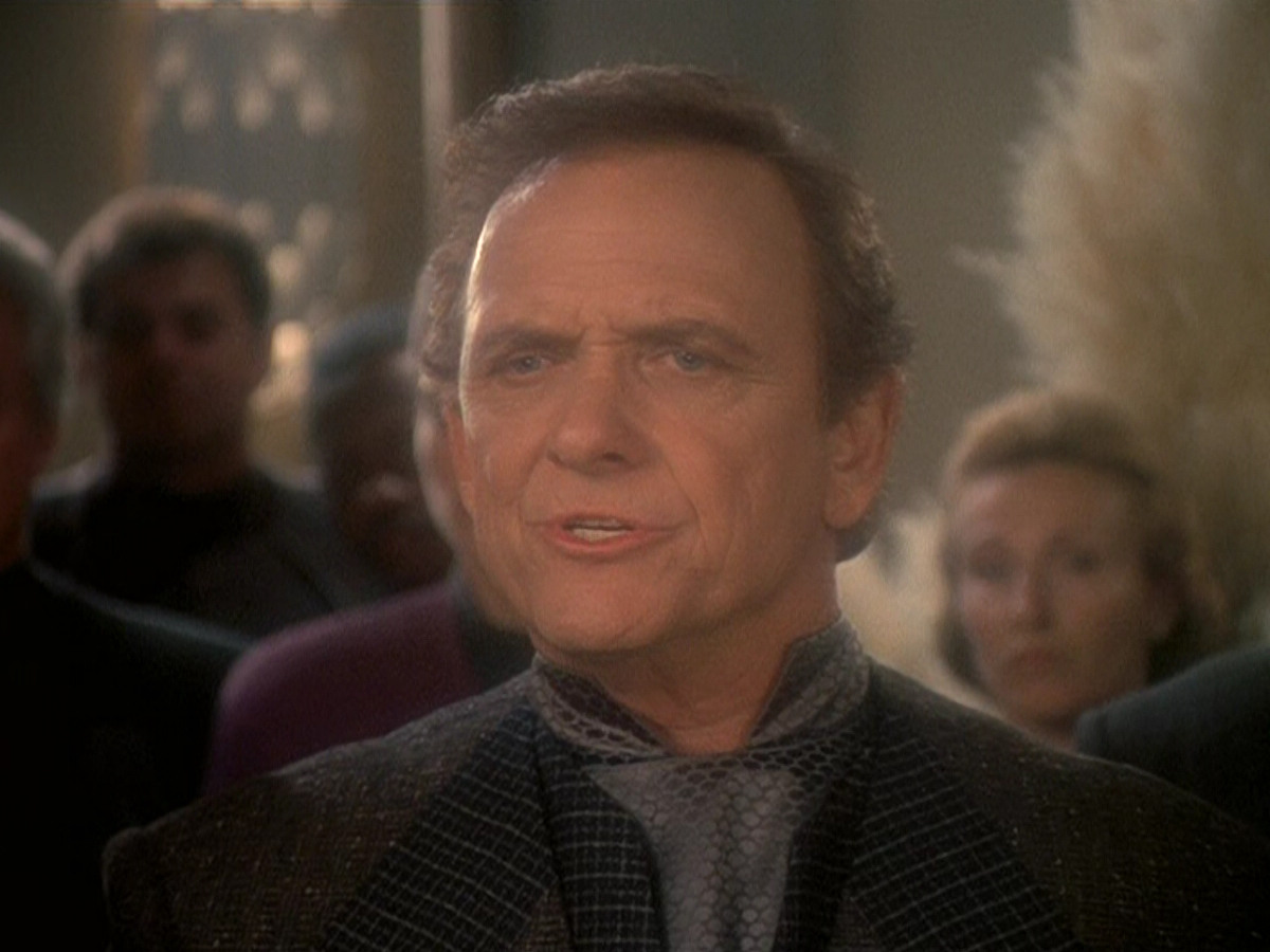 extant_StarTrek_DS9_5x07-LetHeWhoIsWithoutSin_02783.jpg