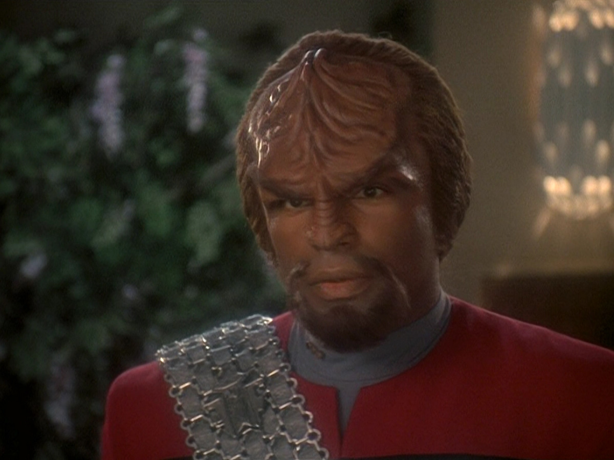 extant_StarTrek_DS9_5x07-LetHeWhoIsWithoutSin_02818.jpg