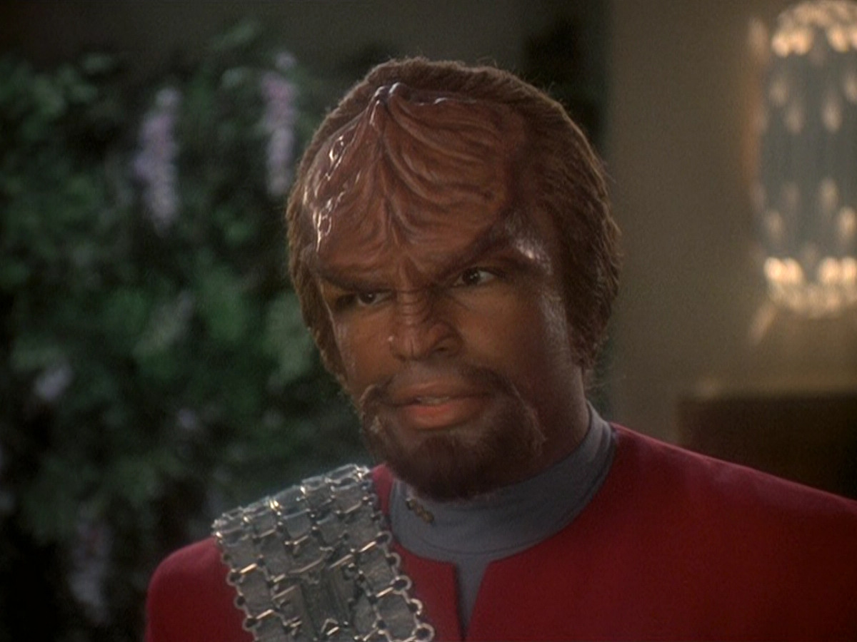 extant_StarTrek_DS9_5x07-LetHeWhoIsWithoutSin_02831.jpg
