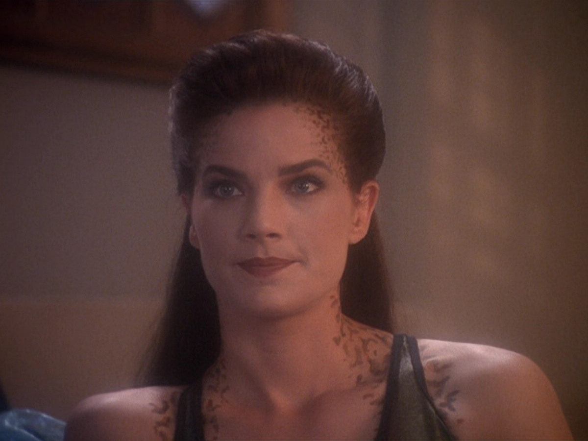 extant_StarTrek_DS9_5x07-LetHeWhoIsWithoutSin_02910.jpg