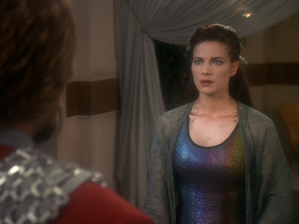 extant_StarTrek_DS9_5x07-LetHeWhoIsWithoutSin_03383.jpg