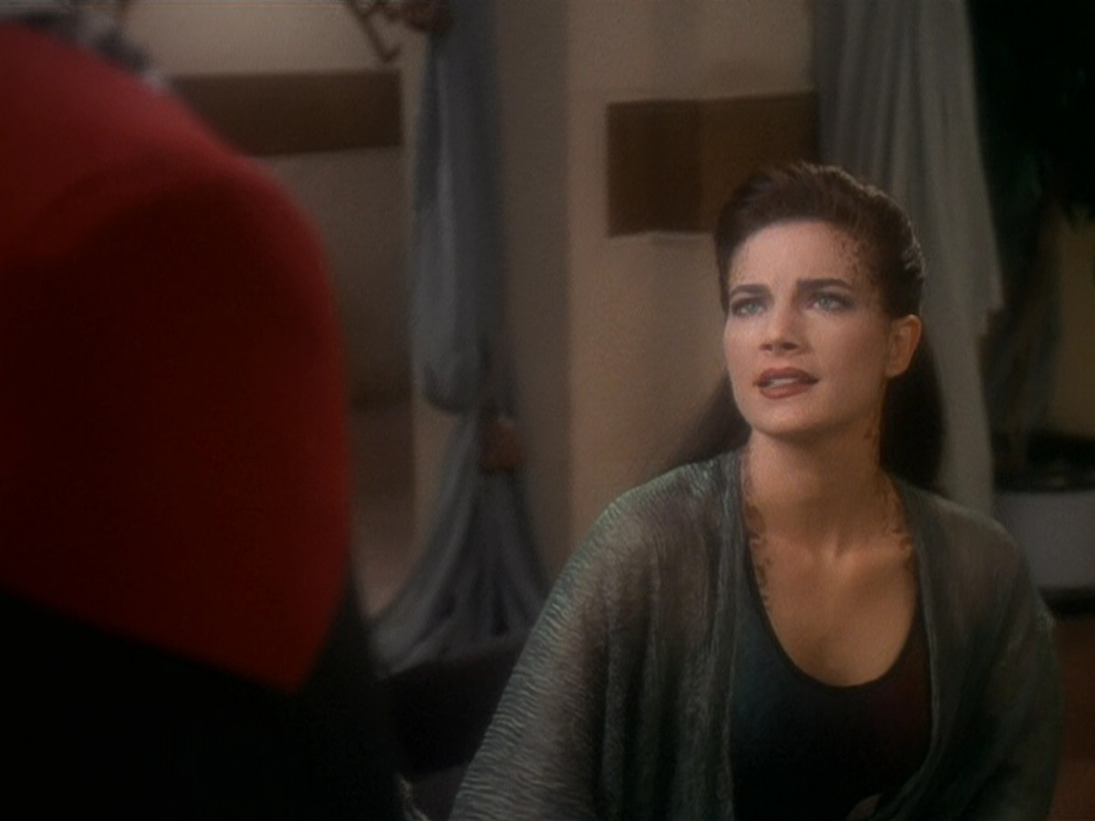 extant_StarTrek_DS9_5x07-LetHeWhoIsWithoutSin_03388.jpg