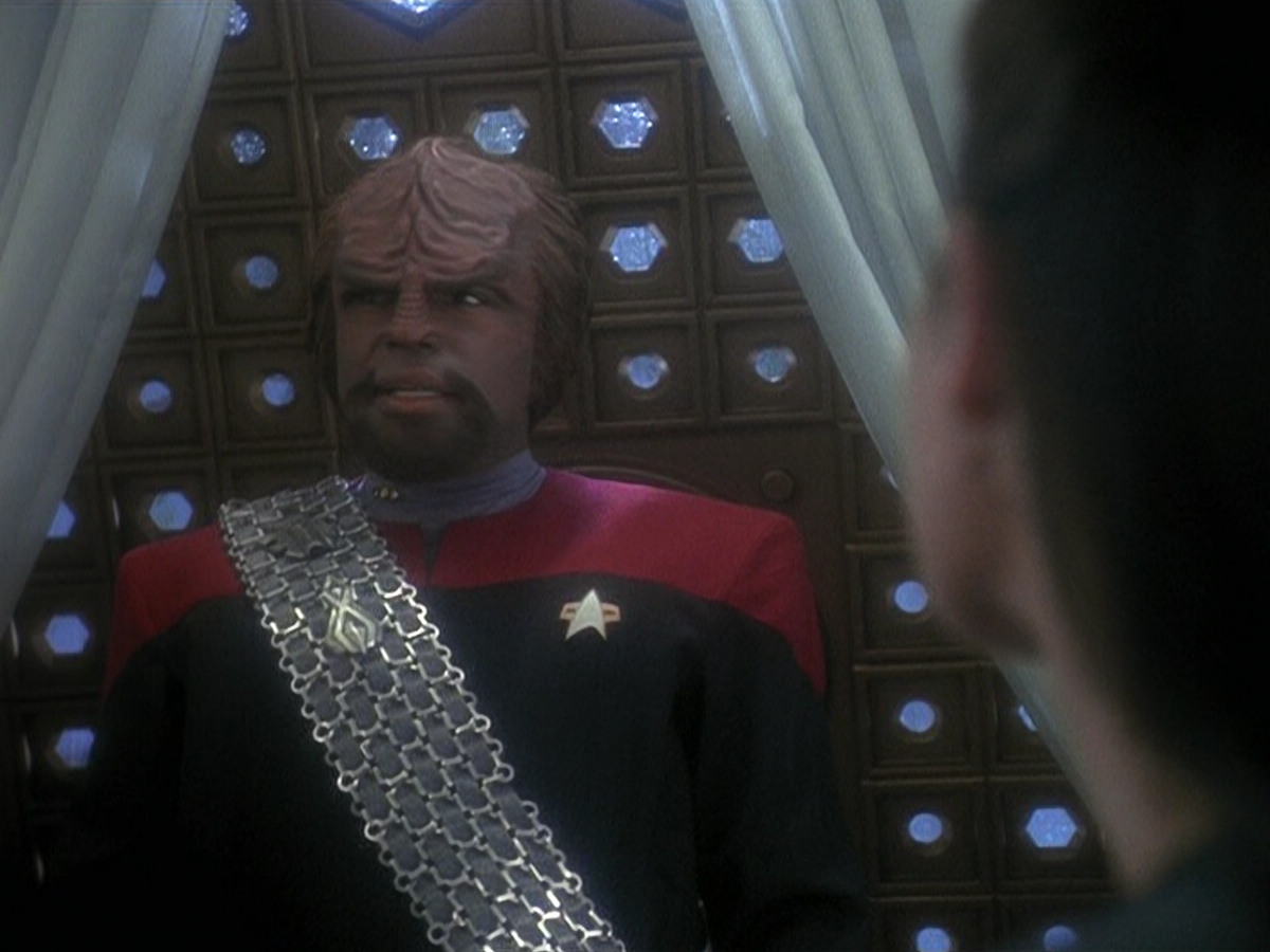 extant_StarTrek_DS9_5x07-LetHeWhoIsWithoutSin_03400.jpg