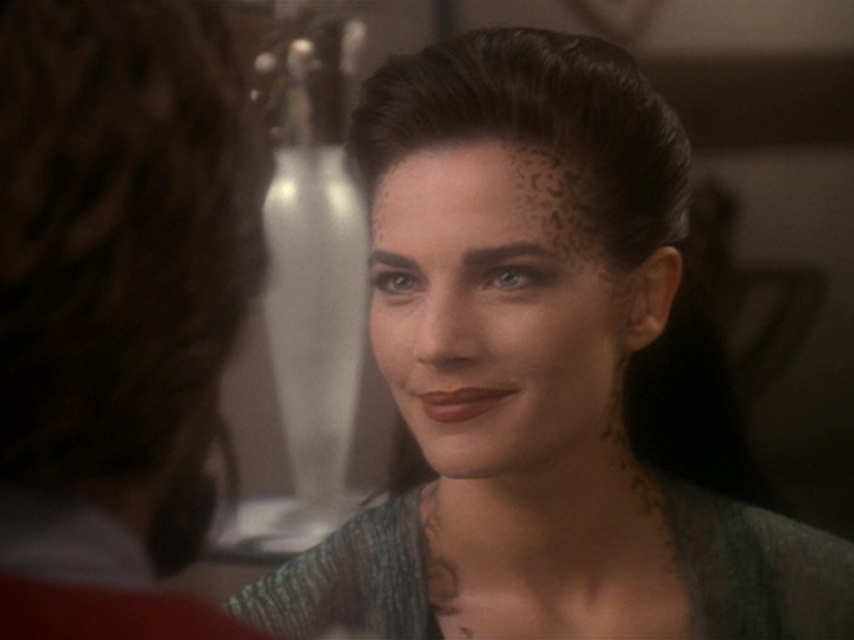 extant_StarTrek_DS9_5x07-LetHeWhoIsWithoutSin_03488.jpg