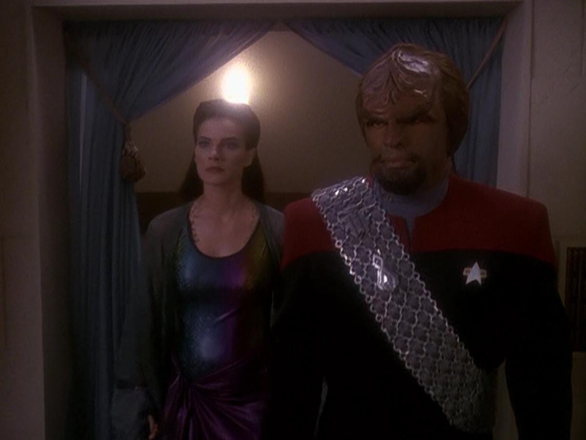 extant_StarTrek_DS9_5x07-LetHeWhoIsWithoutSin_03544.jpg