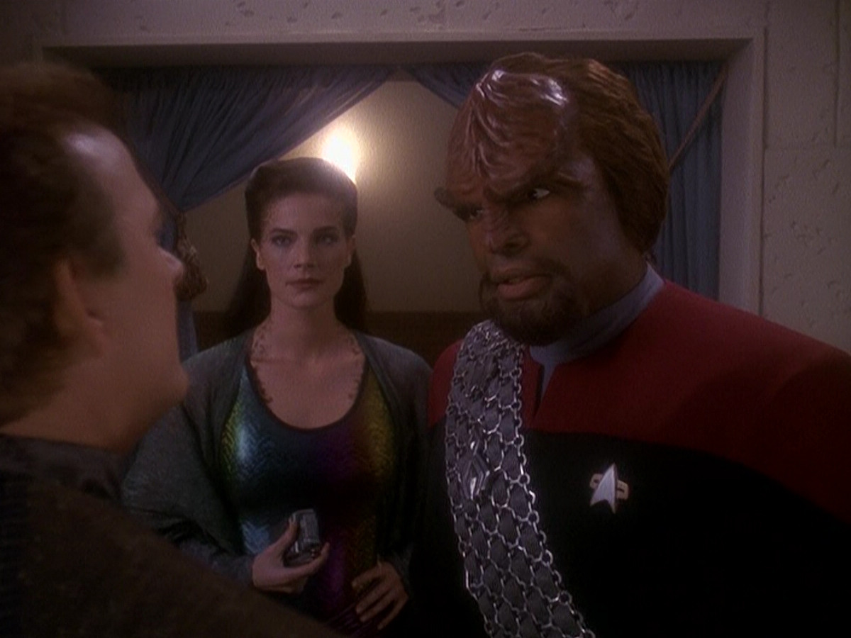 extant_StarTrek_DS9_5x07-LetHeWhoIsWithoutSin_03614.jpg