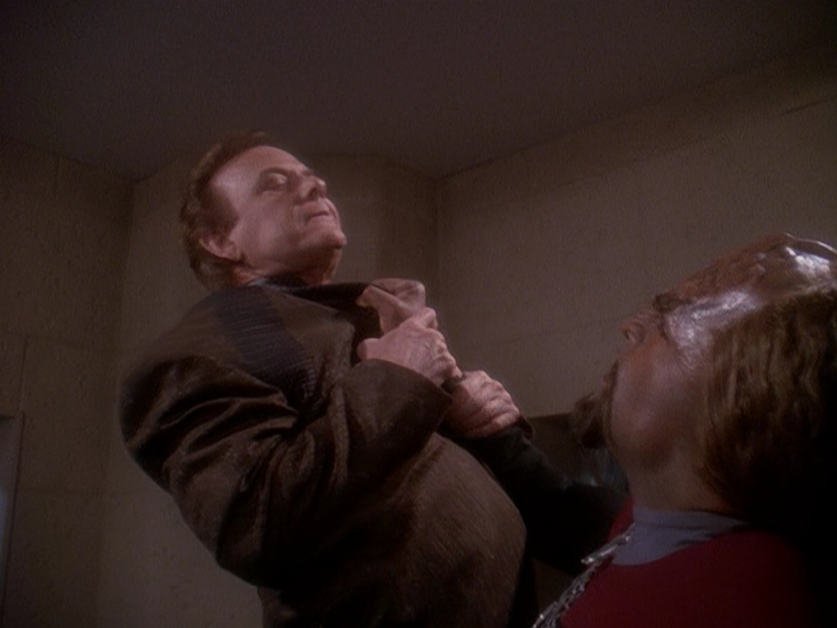extant_StarTrek_DS9_5x07-LetHeWhoIsWithoutSin_03626.jpg