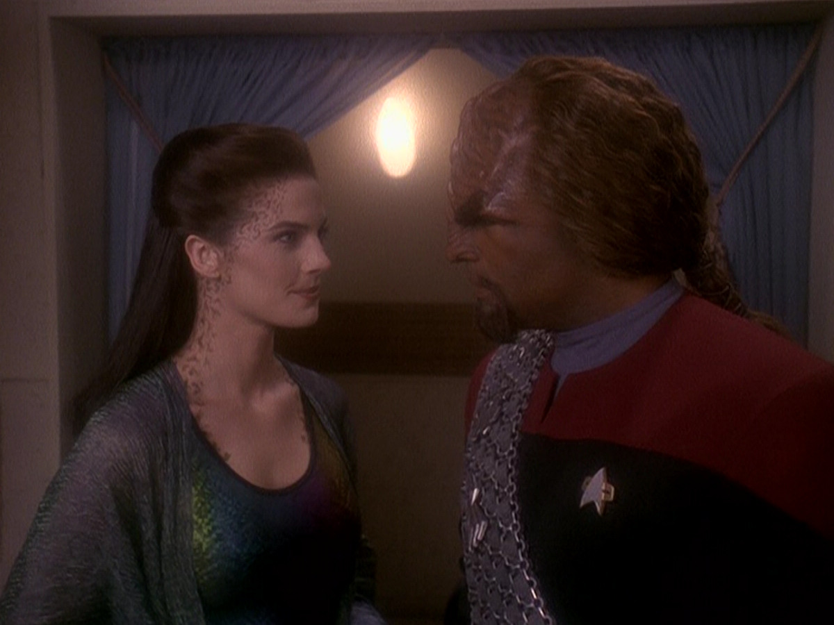 extant_StarTrek_DS9_5x07-LetHeWhoIsWithoutSin_03642.jpg