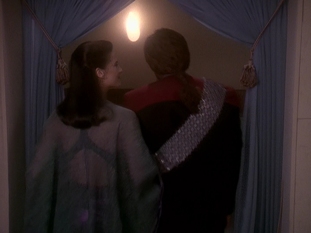 extant_StarTrek_DS9_5x07-LetHeWhoIsWithoutSin_03647.jpg