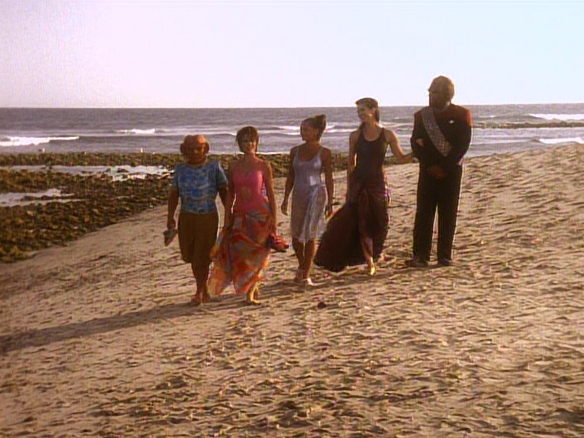extant_StarTrek_DS9_5x07-LetHeWhoIsWithoutSin_03659.jpg