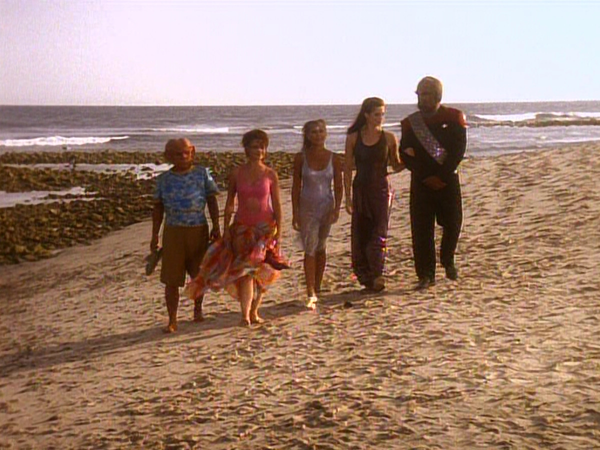 extant_StarTrek_DS9_5x07-LetHeWhoIsWithoutSin_03662.jpg