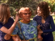 extant_StarTrek_DS9_5x07-LetHeWhoIsWithoutSin_00898.jpg