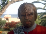 extant_StarTrek_DS9_5x07-LetHeWhoIsWithoutSin_00986.jpg