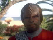 extant_StarTrek_DS9_5x07-LetHeWhoIsWithoutSin_00993.jpg