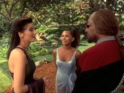 extant_StarTrek_DS9_5x07-LetHeWhoIsWithoutSin_01034.jpg