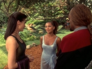 extant_StarTrek_DS9_5x07-LetHeWhoIsWithoutSin_01039.jpg
