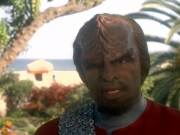 extant_StarTrek_DS9_5x07-LetHeWhoIsWithoutSin_01134.jpg