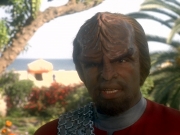 extant_StarTrek_DS9_5x07-LetHeWhoIsWithoutSin_01136.jpg