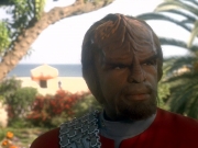 extant_StarTrek_DS9_5x07-LetHeWhoIsWithoutSin_01145.jpg