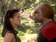 extant_StarTrek_DS9_5x07-LetHeWhoIsWithoutSin_01180.jpg
