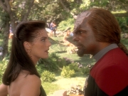 extant_StarTrek_DS9_5x07-LetHeWhoIsWithoutSin_01184.jpg