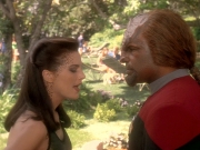 extant_StarTrek_DS9_5x07-LetHeWhoIsWithoutSin_01189.jpg