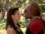 extant_StarTrek_DS9_5x07-LetHeWhoIsWithoutSin_01194.jpg