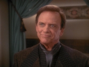 extant_StarTrek_DS9_5x07-LetHeWhoIsWithoutSin_01263.jpg