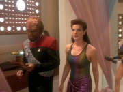 extant_StarTrek_DS9_5x07-LetHeWhoIsWithoutSin_01288.jpg