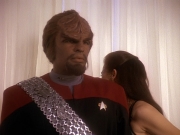 extant_StarTrek_DS9_5x07-LetHeWhoIsWithoutSin_01369.jpg