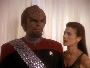 extant_StarTrek_DS9_5x07-LetHeWhoIsWithoutSin_01370.jpg