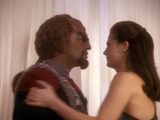 extant_StarTrek_DS9_5x07-LetHeWhoIsWithoutSin_01372.jpg
