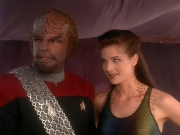 extant_StarTrek_DS9_5x07-LetHeWhoIsWithoutSin_01464.jpg