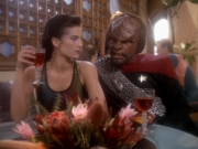 extant_StarTrek_DS9_5x07-LetHeWhoIsWithoutSin_01699.jpg