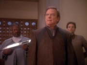 extant_StarTrek_DS9_5x07-LetHeWhoIsWithoutSin_01876.jpg