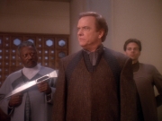 extant_StarTrek_DS9_5x07-LetHeWhoIsWithoutSin_01880.jpg